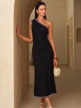 Contrast Stitch Trim One Shoulder Knit Maxi Dress