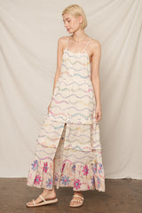 Groovy Mode Embroidered Dress
