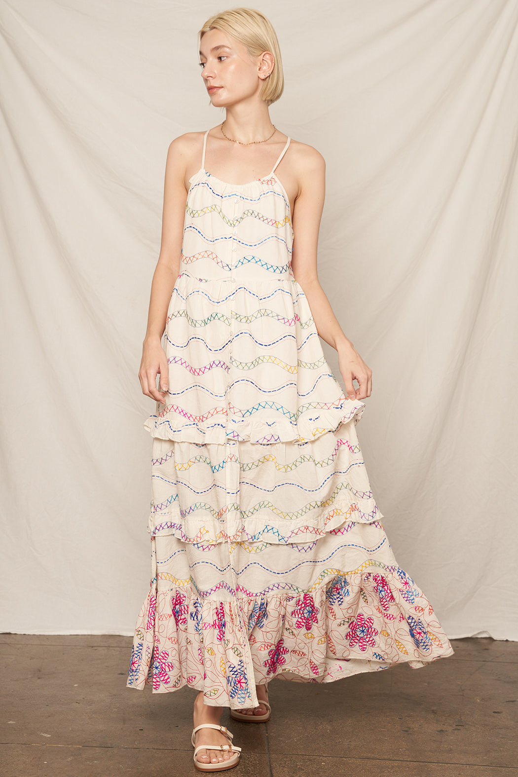 Groovy Mode Embroidered Dress