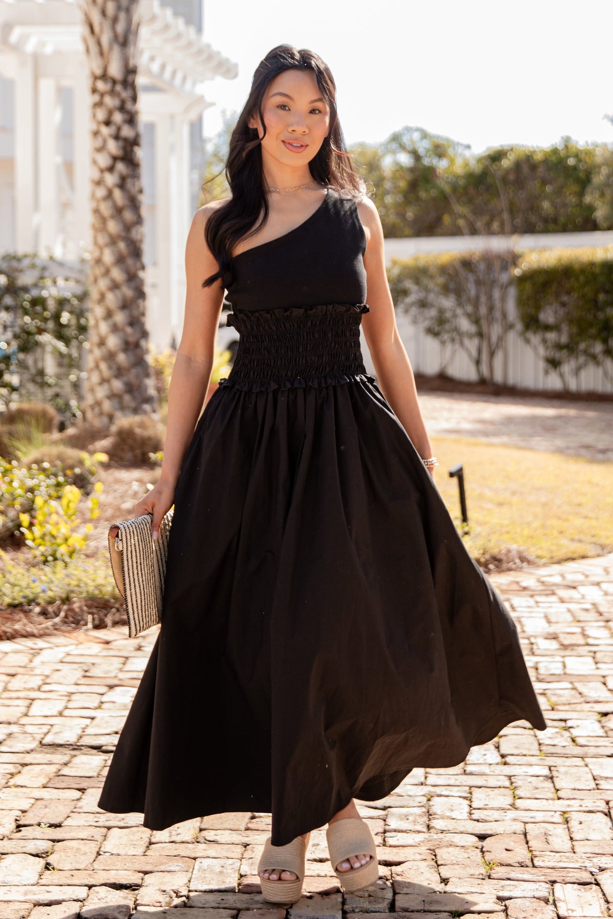 FINAL SALE - Effortless Glow Black Maxi Dress